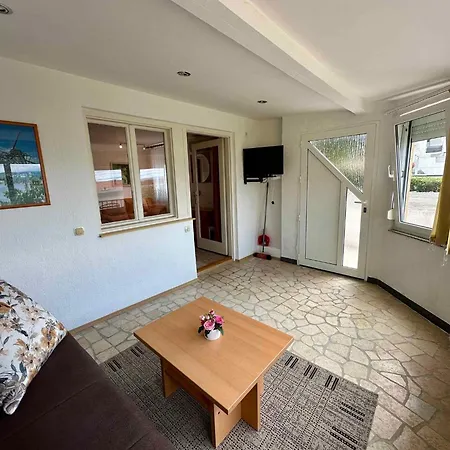 Appartamento In 54353 *