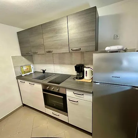 In 54353 アパート *